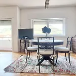 아파트 House *