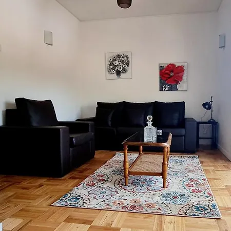 Apartman House *