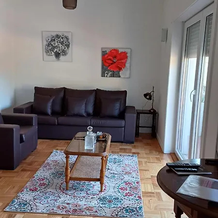House Apartman